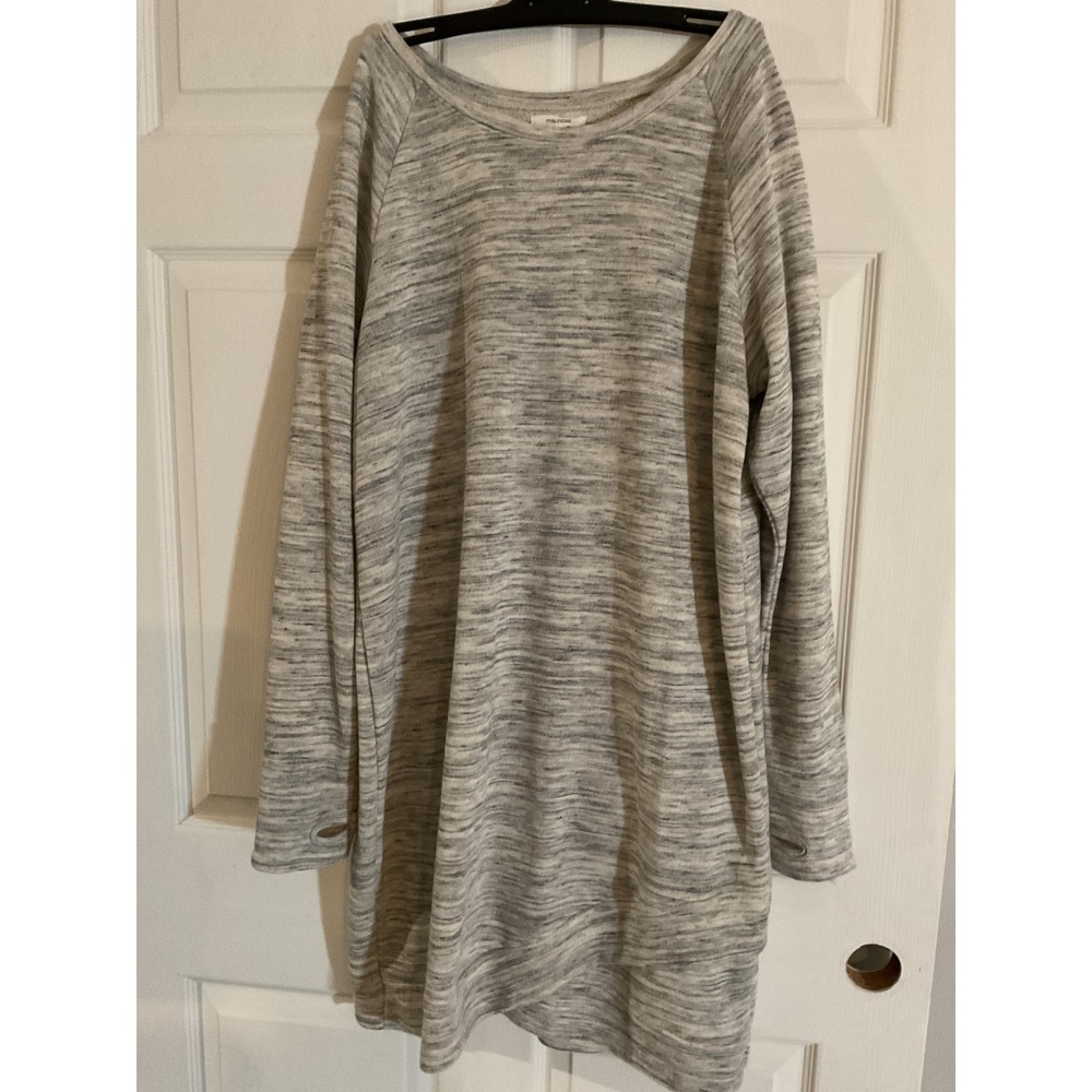 Maurices Womens XL Grey Space Dye Tulip Hem Tunic Top Long Sleeve Thumbholes NWT